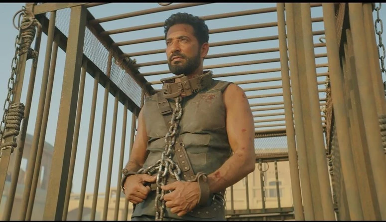 عمرو سعد في تحد سينمائي جديد بالغربانأوشك الممثل المصري عمرو سعد على الانتهاء من تصوير مشاهد فيلمه الجديد الغربان، حيث من المقرر أن يتم ذلك في منتصف