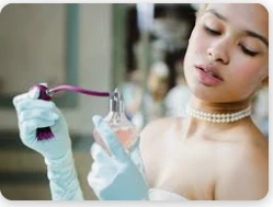 تفسير حلم العطر للمتزوجة وهدية ورش العطر في المنام لابن سيرين تفسير حلم العطر للمتزوجة، تعتبر رؤية العطر من الرؤى التي تحمل العديد من المعاني