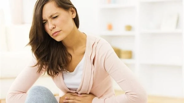 أسباب وراء إصابة النساء بإلتهاب المسالك البولية أكثر من الرجال .. تعرف عليها يعتبر التهاب المسالك البولية عدوى تصيب أي جزء من الجهاز البولي، ويشمل الكليتين والحالبين والمثانة والإح