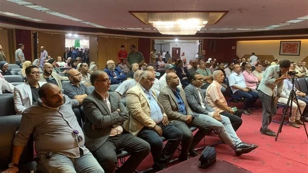 في الساعة الأخيرة.. إقبال كثيف على انتخابات صندوق تكافل الصحفيين شهدت انتخابات صندوق تكافل الصحفيين، توافدا كثيفا لأعضاء الجمعية العمومية خلال الساعة