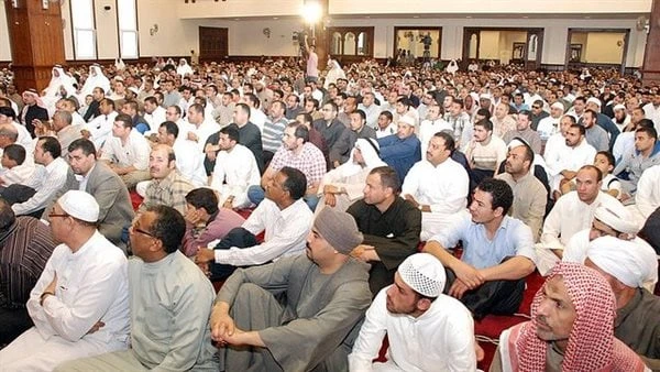 مواعيد شغلي تمنعي من صلاة الجمعة؟.. الإفتاء توضح حكم ترك الجمع مرات متتاليةأجاب الشيخ أحمد عبد العظيم، أمين الفتوى بدار الإفتاء المصرية، على سؤال متصل حول: أنا موظف أمن في مكان ومم