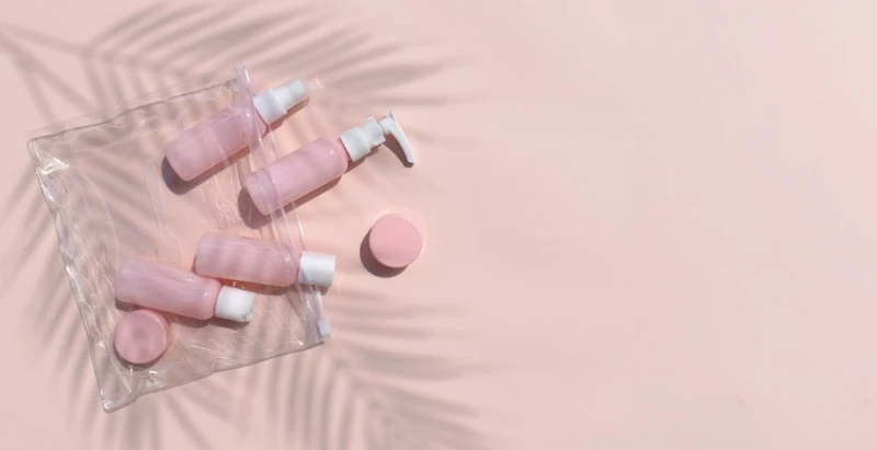 روتين العناية بالبشرة الياباني .. اعرفي التفاصيلتشتهر النساء اليابانيات ببشرتهن الخالية من العيوب والمشرقة، حيث يدور الجمال الياباني حول تحقيق توهج