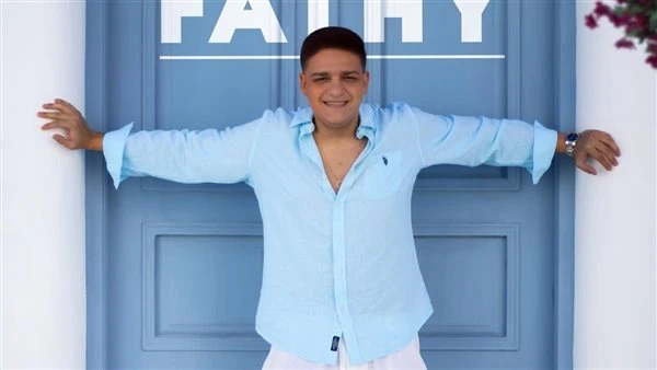 يلا ندلع .. فتحى مصطفى كامل يطرح أولى أغانيه طرح المطرب الشاب فتحى مصطفي كامل على اليوتيوب، وجميع المنصات الرقمية، ومحطات الراديو، أولى أغنياته التي