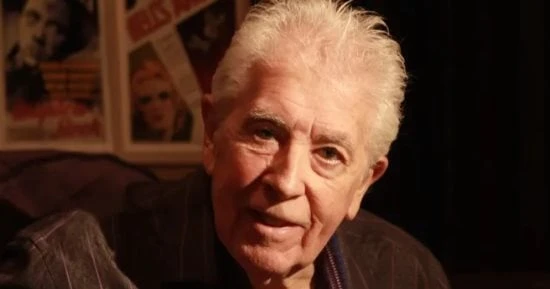 الفن وفاة المغنى البريطانى جون مايال عن عمر 90 عاما داخل منزله بكاليفورنيا أفاق عربيةأفاق عربية الفن نتحدث اليوم حول وفاة المغنى البريطانى جون مايال