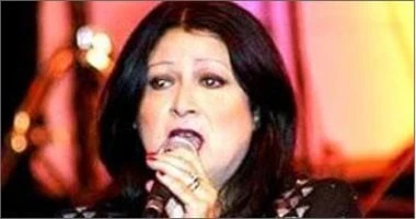 فن: برغم الانقطاع.. الفنانة إيمان يونس صاحبة بصمة فى تأسيس فرقة المصريين اقرأ في أفاق عربية برغم الانقطاع الفنانة إيمان يونس صاحبة بصمة فى تأسيس فرقة