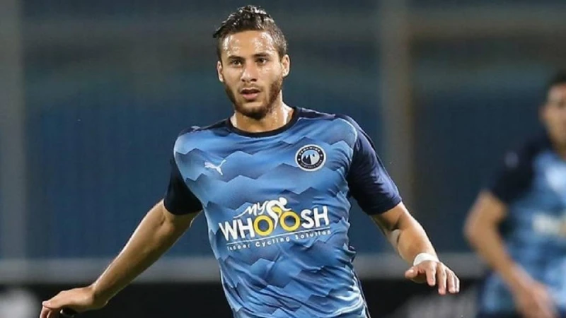 مفاجأة صادمة بشأن إيقاف رمضان صبحي العينة طالعه مكسورهإيقاف رمضان صبحي قامت قناة القاهرة الإخبارية بعرض خبر عاجل جاء فيه: العينة تظهر تكسيرا حيث صرح الناقد الرياضي بأن نادي بيراميد