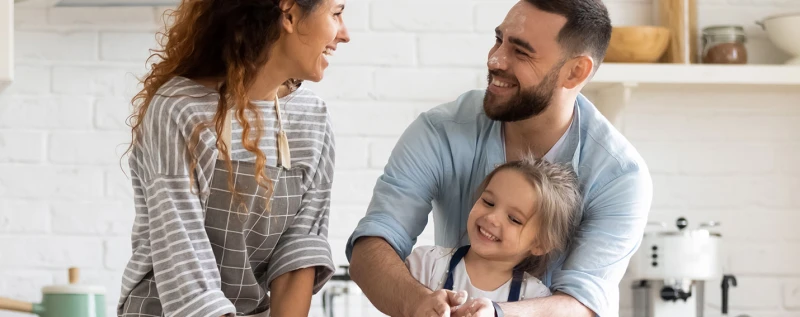 السلوك الايجابي عند الطفل و كيفية تنميتةمن المهم التعرف على السلوك الإيجابي عند الطفل، لأن يتأثر النمو الاجتماعي والعاطفي للأطفال بالعلاقات التي توفر