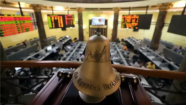 البورصة تربح 55.6 مليار جنيه خلال تعاملات الأسبوعربح رأس المال السوقي للبورصة المصرية نحو 55.6 مليار جنيه خلال جلسات الأسبوع الماضي، ليغلق عند مستوى 1.952 تريليون جنيه، بنسبة نمو 2