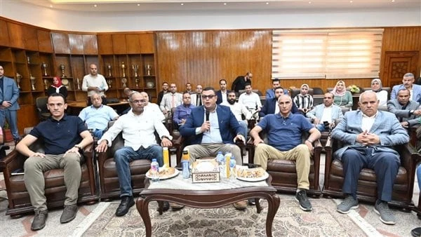 وزير الإسكان يصدر حزمة من توجيهات وتكليفات لمسئولى المجتمعات العمرانيةعقد المهندس شريف الشربيني، وزير الإسكان والمرافق والمجتمعات العمرانية، اجتماعا