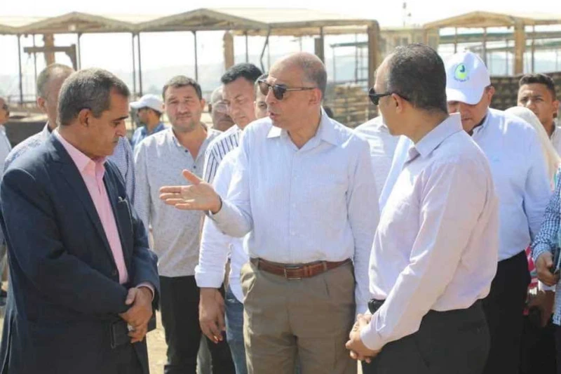 محافظ المنيا: جولاتى الميدانية هدفها معرفة حجم المشكلات على الأرض أكد اللواء عماد كدوانى محافظ المنيا، على ضرورة مواصلة الحملات الرقابية والمتابعة