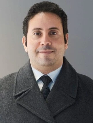 الحقن بالمشيمة والخلايا الجذعية.. أحدث علاج لألم الأعصاب الطرفيةهو دكتور عبد الله علام مدرس الروماتيزم والتأهيل والطب الطبيعي كلية الطب جامعه طنطا، استشاري التداخلات العلاجيه بالاس