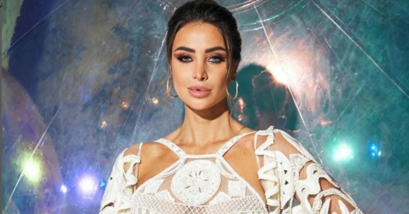 سعر خيالي لحقيبة يد أنابيلا هلال..و أنوثتها تبهر الجمهور تعرف على التالي سعر خيالي لحقيبة يد أنابيلا هلال..و أنوثتها تبهر الجمهور، أبهرت الإعلامية