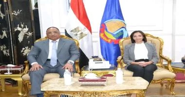 متابعه أحمد القطعاني لتهنئة بالمنصب الجديد والتقدير المتبادل... استقبلت الدكتورة جاكلين عازر - محافظ البحيرة بمكتبها بديوان عام المحافظة المستشار عبد