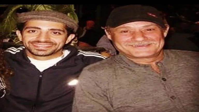 فنون: في ذكرى وفاته.. أحمد الفيشاوي يرثي والده برسالة مؤثرة ويطلب الدعاء اقرأ في أفاق عربية في ذكرى وفاته أحمد الفيشاوي يرثي والده برسالة مؤثرة ويطلب