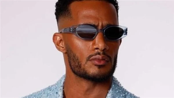 محمد رمضان يستعرض مهاراته الكروية.. والجمهور يعلقنشر الفنان محمد رمضان عبر حسابه الخاص في إنستغرام مقطعا مصورا بدا فيه داخل منزله في الساحل الشمالي