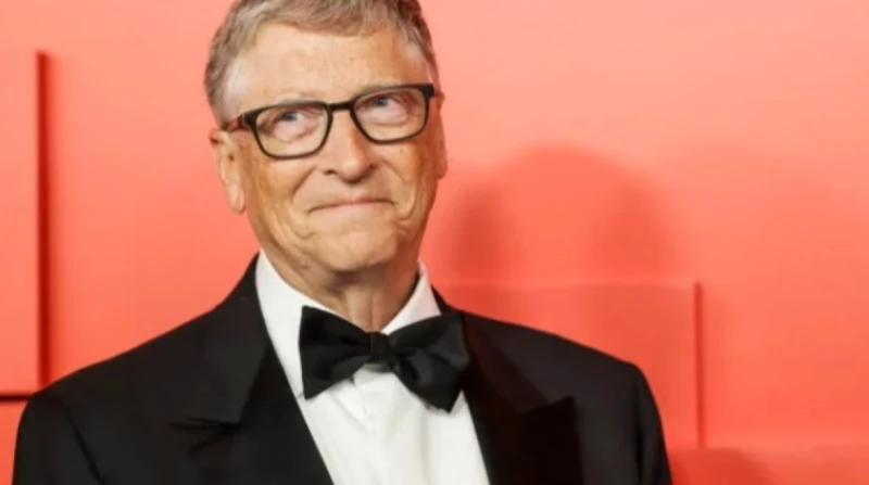 بيل جيتس يحذر من 5 أخطاء يجب ألا ترتكبها في العمل يعد الرئيس التنفيذي السابق لشركة شخصية معروفة على نطاق واسع في مجالي التكنولوجيا والعمل الخيري.