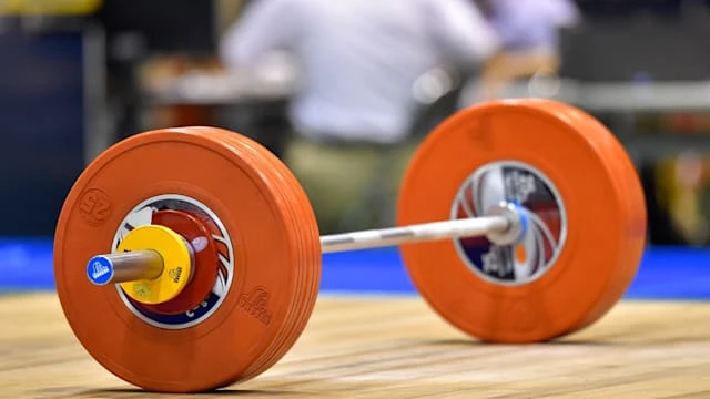 منتخب الأثقال يتوجه إلى فرنسا 16 يوليو بعد إنهاء التأشيرات استعدادا للأولمبياد كشف علاء حسن، المدير الفنى لمنتخبات رفع الأثقال، عن سفر بعثة المنتخب إلى فرنسا 16 يوليو الجارى استعدا