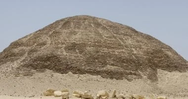 اقتصاد وبورصة: تعرف على هرم هوارة بالفيوم.. أسعار التذاكر ومواعيد الزيارة اقتصاد وبورصة، تعرف على هرم هوارة بالفيوم أسعار التذاكر ومواعيد الزيارة،قام