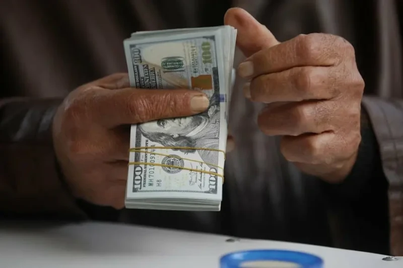 ارتفاع الدولار الامريكي.. 100 دولار كم جنيه مصري اليوم في السوق السوداء مقابل الجنيه المصري الاربعاء 31 يوليو 2024 في الوقت الحالي، أصبحت محركات البحث تستخدم بشكل متزايد لمعرفة سعر