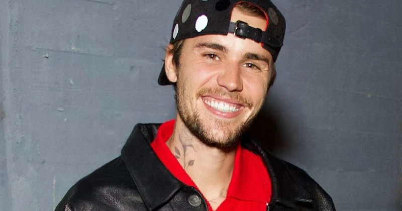 جاستين بيبر يعبر عن حبه لرياضة الهوكي بصورة من الطفولة تعرف على التالي جاستين بيبر يعبر عن حبه لرياضة الهوكي بصورة من الطفولة، إستذكر النجم العالمي