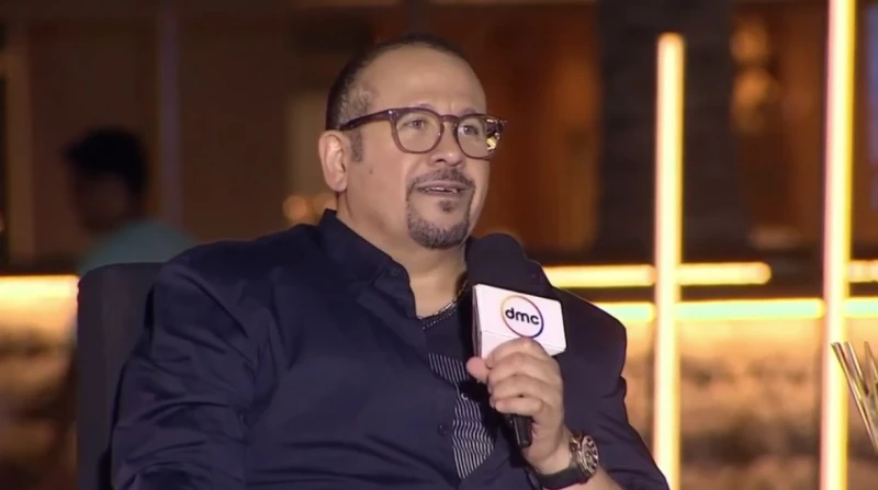 هشام عباس: عادل إمام طلبني للتمثيل معه في المسرح كشف الفنان هشام عباس، كواليس لقائه بالزعيم عادل إمام، مشيرا إلى أنه طلب منه التمثيل في مسرحية من