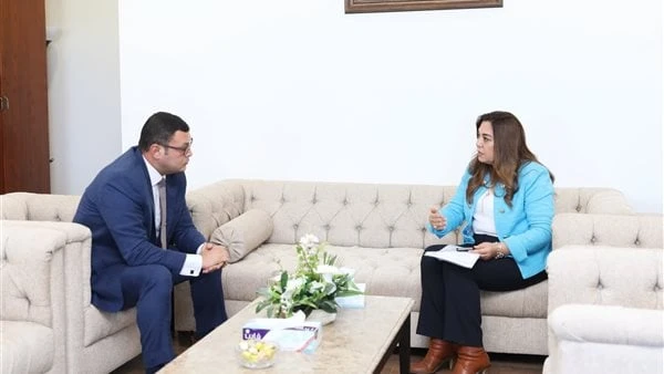 تنسيق بين التنمية المحلية والإسكان استعدادا لاستضافة مصر للمنتدى الحضري العالميالتقت الدكتورة منال عوض، وزيرة التنمية المحلية، مع المهندس شريف