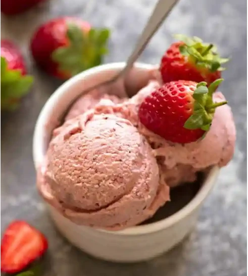 أهم 20 تفسير لحلم اكل الايس كريم لابن سيرين تفسير حلم اكل الايس كريم في المنام يعد من الرؤى المستحبة، حيث يتساءل عنه العديد من الأشخاص الذين يهتمون