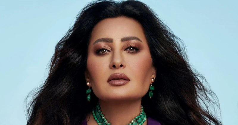 لطيفة التونسية تتألق بلوك كاجوال مميز .. وسعر حقيبة يدها من سيفاجئكم تعرف على التالي لطيفة التونسية تتألق بلوك كاجوال مميز .. وسعر حقيبة يدها من