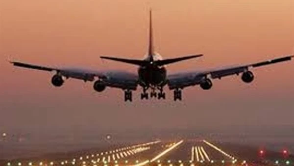 بعد مفارقة مصرية للحياة.. هل هبوط الطائرة يمكن أن يسبب الوفاة؟.. الإحصائيات تجيبأفادت وسائل الإعلام الكويتية اليوم بوفاة مصرية أثناء هبوط طائرة خليجية في مطار الكويت.ونقلت صحيفة ال