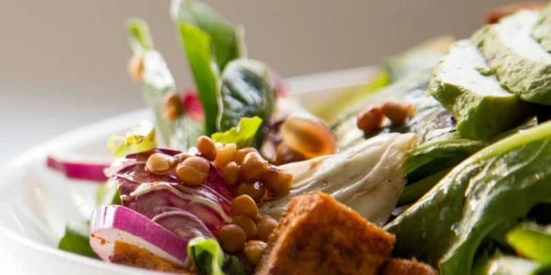 المفتى يوضح حكم التشارك في الطعام والشراب في إناء واحد ناس وخدمات شاهد المقال التالي من صحافة مصر عن المفتى يوضح حكم التشارك في الطعام والشراب في