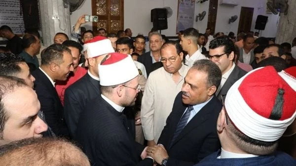 بتكلفة 8 ملايين جنيه.. افتتاح مسجد القاضي الكبير بقرية شلشلمون بالشرقيةافتتح الدكتور أسامة فخري رئيس الإدارة المركزية لشئون المساجد والقرآن الكريم،