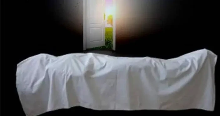 تعرف على تفسير حلم موت شخص لابن سيرين والنابلسي تفسير حلم موت شخص، لا شك أن رؤية الموت تبعث في القلب نوع من الفزع والهول، وكذلك عند رؤية شخص يموت