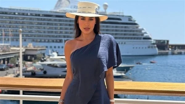 ياسمين صبري تخطف الأنظار بإطلالة جذابة على شواطئ موناكوشاركت الفنانة ياسمين صبري، جمهورها بعض الصور الجديدة لها، وذلك من أحدث جلسة تصوير قامت بها،