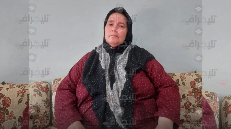 الحاجة حنان المسحولة من زوجة ابنها: ضربتني بالشبشب لهذا السبب (خاص) حالة من الغضب اجتاحت مواقع التواصل الاجتماعي خلال الساعات الأخيرة، بعد انتشار