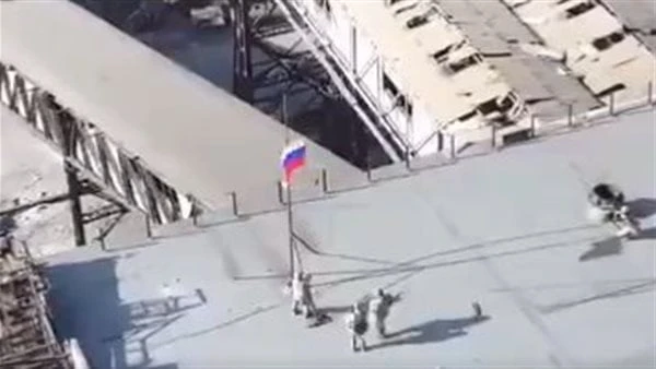 برنامج الحكومة الجديد يرفع شعار صنع فى مصر ويؤكد على تعميق الصناعة يتمتع البرنامج الحكومي الجديد بالعديد من مقومات تطوير وتنمية الاقتصاد المصري خاصة