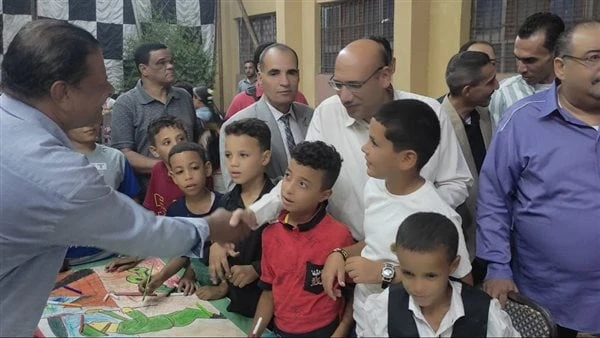 إقبال كبير على مهرجان أهالينا في البداري بحضور نائب رئيس قصور الثقافةوسط إقبال كبير من أهالي قرية قاو النواورة بمركز البداري بمحافظة أسيوط، انطلقت