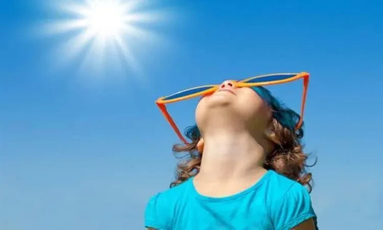 نصائح لحماية الأطفال من ارتفاع درجات الحرارة في الصيف منوعات شاهد المقال التالي من صحافة مصر عن نصائح لحماية الأطفال من ارتفاع درجات الحرارة في