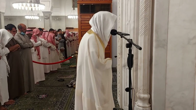 ما هي تهمة ابراهيم بن عبدالعزيز الجهني.. من هم شركاء عبدالعزيز الجهني؟أوضحت بعض المصادر الخاصة بهيئة الرقابة ومكافحة الفاسد انه تم إلقاء القبض على