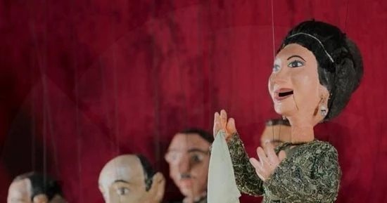 الفن - حفل لأغاني أم كلثوم على مسرح عرائس ساقية الصاويأفاق عربية الفن نتحدث اليوم حول حفل لأغاني أم كلثوم على مسرح عرائس ساقية الصاوي والذي يثير