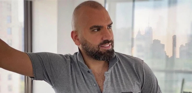 ابنة ناجي الأسطا تخطف قلوب المتابعين (فيديو) تعرف على التالي ابنة ناجي الأسطا تخطف قلوب المتابعين (فيديو)، شارك الفنان ناجي الأسطا مع متابعيه مقطع فيديو عفوي لابنته ماريا عبر حسابه