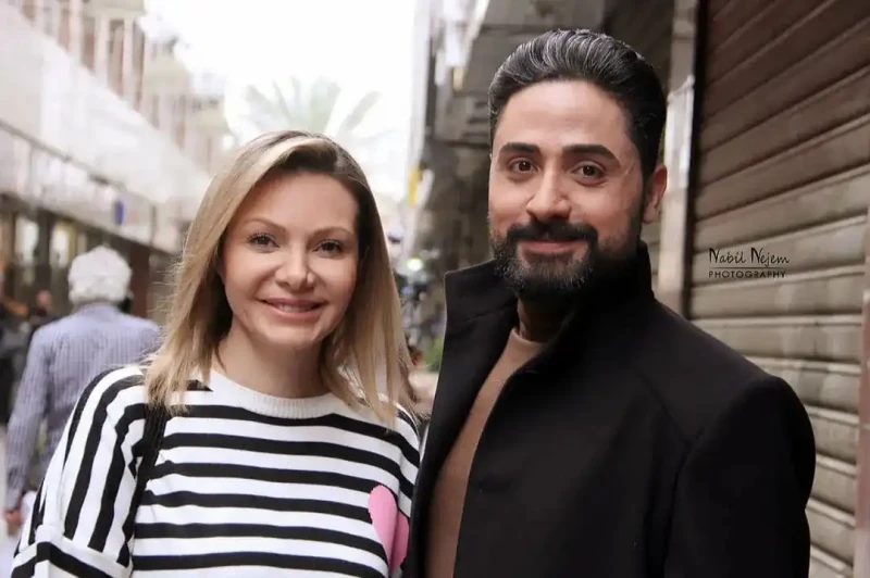 كم عمر إياد عيسى زوج نادين حسام تحسين بيك الجديد؟عمر إياد عيسى، الممثل السوري الذي يكن لمسلسل كسر عضم بفضل كبير كونه ساهم في شهرته وفي إيجاد حب