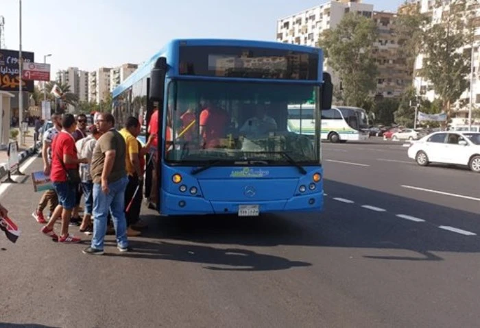 زيادة في أسعار تذاكر أوتوبيسات النقل العام، جنيه واحد فقط عقب قرار لجنة تسعير المنتجات البترولية، برفع أسعار المحروقات والمنتجات البترولية البنزين