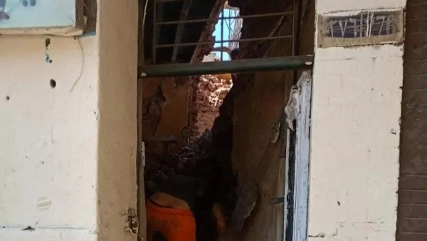 صدر له قرار ترميم.. مفاجأة تكشفها المعاينة الاولية لعقار الكيت كات المنهار كشفت المعاينة الأولية والتحقيقات في حادث انهيار عقار الكيت كات، أن العقار