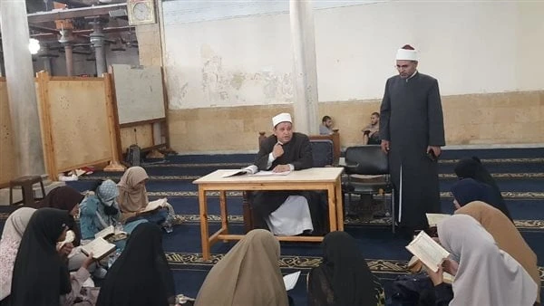بإجمالي 150 طالبة.. انطلاق حلقات تحفيظ القرآن الكريم للوافدات بالجامع الأزهر انطلقت حلقات تحفيظ القرآن الكريم للطالبات الوافدات بالجامع الأزهر،