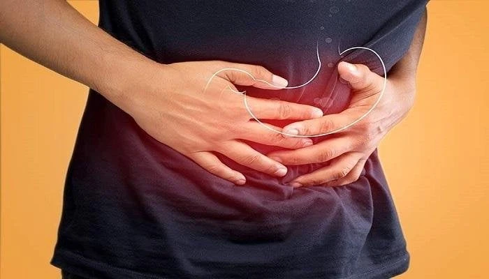 حموضة المعدة.. الأعراض وطرق العلاجحموضة المعدة.. يعاني العديد من الأشخاص من آلام المعدة نتيجة تعرضه للإصابة ب حموضة المعدة، أو ما تسمى ب حرقة المعدة وذلك بسبب تناول وجبات كبيرة أو