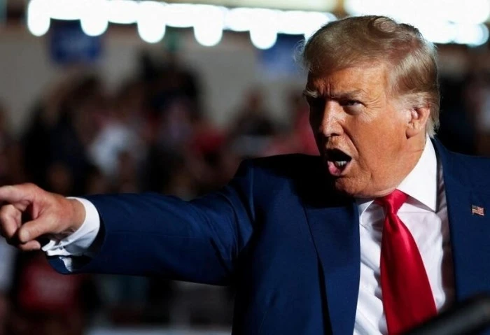 ترامب: هاريس تريد قتل الأطفال من خلال تبنيها برنامجا للإجهاض قال المرشح افاق عربيةي للانتخابات الرئاسية الأمريكية دونالد ترامب، إن الرئيس الحالي جو بايدن، انسحب لخسارته في استطلاعا