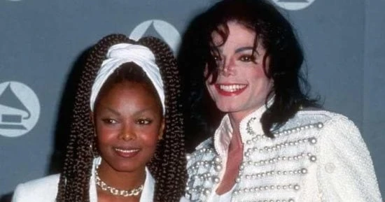 الفن - جانيت جاكسون تكرم شقيقها مايكل بأداء أغنية مشتركة لهما عمرها 29 سنةأفاق عربية الفن نتحدث اليوم حول جانيت جاكسون تكرم شقيقها مايكل بأداء أغنية