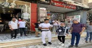 كتباحمد القطعاني حملات مكبره ومكثفة بالإسكندرية الآن تواجد الحملة المكبرة لحي شرق بحضور سكرتير عام الحي ورئيس وحدة مرافق شرق ، والإدارات المعنية