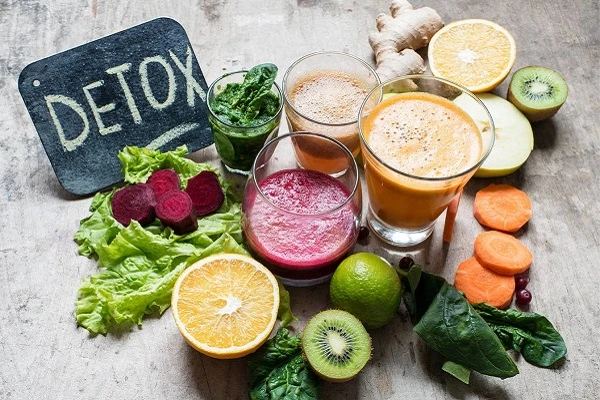 تنقية الجسم من السموم في رمضان .. نصائح هامة يجب اتباعهايجب تناول وجبات غذائية متوازنة خلال الإفطار، حيث يساعد الصيام على تنقية الجسم من السموم، ويحفز الجهاز المناعي على إنتاج مضاد