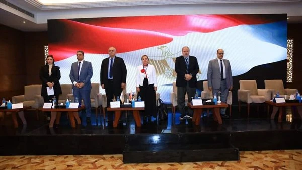 شباب مصر أمام مطلب جوهري من الذكاء الاصطناعي ب مؤتمر إعلام النهضة ..صورعقدت كلية الإعلام واللغات التطبيقية بجامعة النهضة، المؤتمر العلمى الدولى